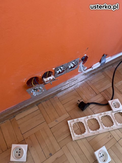 Drobne usterki elektryczne — Warszawa, zdjęcie z wizyty