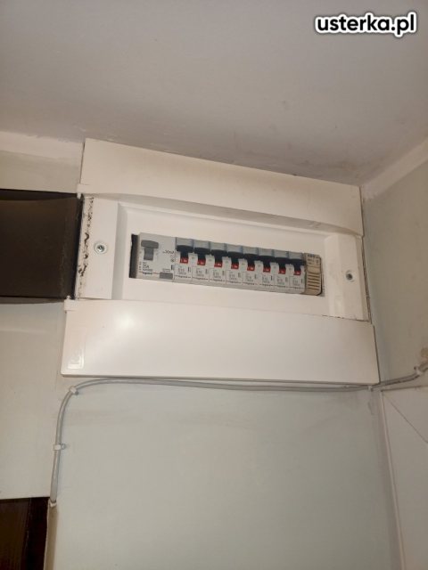 Drobne usterki elektryczne — Wrocław, zdjęcie z wizyty