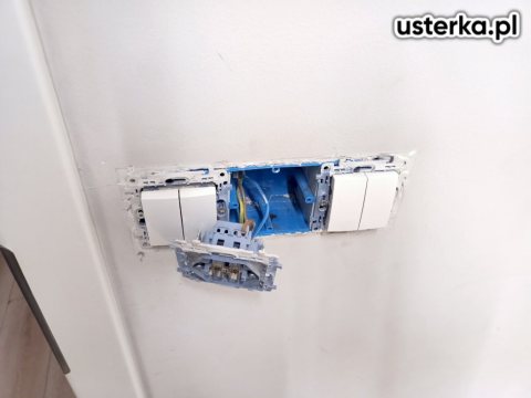 Drobne usterki elektryczne — Wrocław, zdjęcie z wizyty