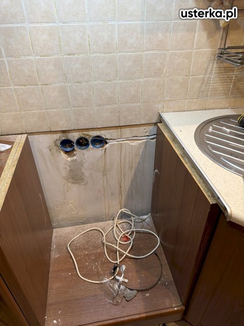 Drobne usterki elektryczne — Warszawa, zdjęcie z wizyty