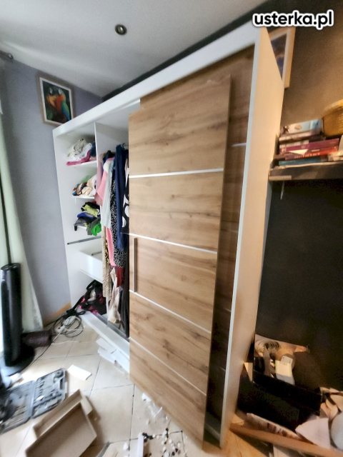 Skręcanie mebli — Warszawa, zdjęcie z wizyty