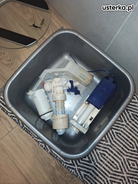 Serwis zaworów, syfonów, spłuczek — Warszawa, zdjęcie z wizyty
