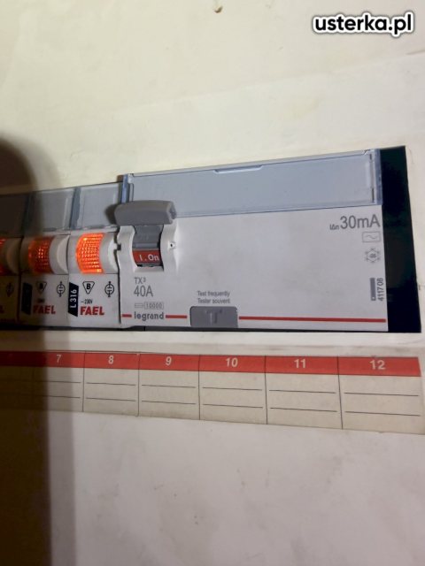 Drobne usterki elektryczne — Warszawa, zdjęcie z wizyty