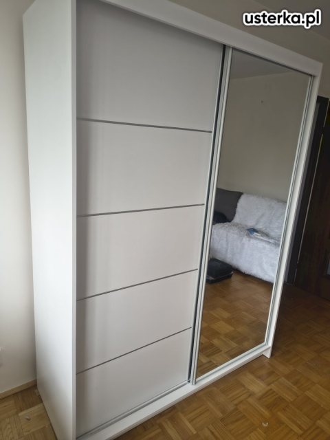 Skręcanie mebli — Warszawa, zdjęcie z wizyty