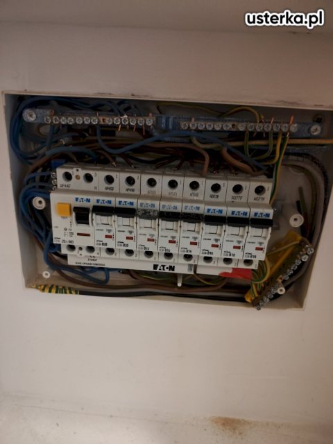 Drobne usterki elektryczne — Gdańsk, zdjęcie z wizyty