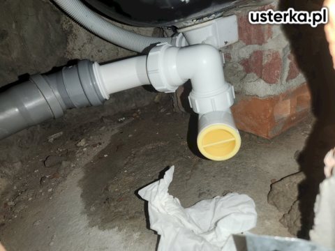 Udrażnianie rur kanalizacyjnych — Warszawa, zdjęcie z wizyty