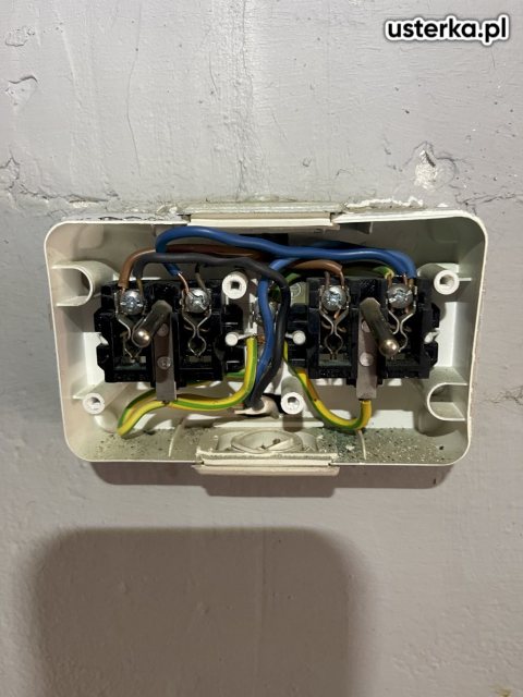 Drobne usterki elektryczne — Warszawa, zdjęcie z wizyty