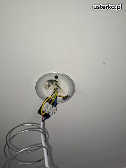 Drobne usterki elektryczne — Warszawa, zdjęcie z wizyty