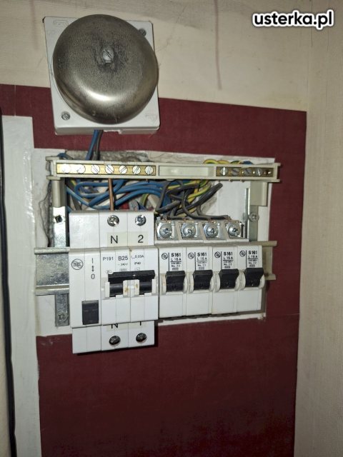 Drobne usterki elektryczne — Warszawa, zdjęcie z wizyty