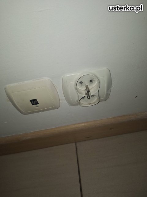 Serwis i montaż lamp, gniazdek i innych punktów — Warszawa, zdjęcie 3 z wizyty