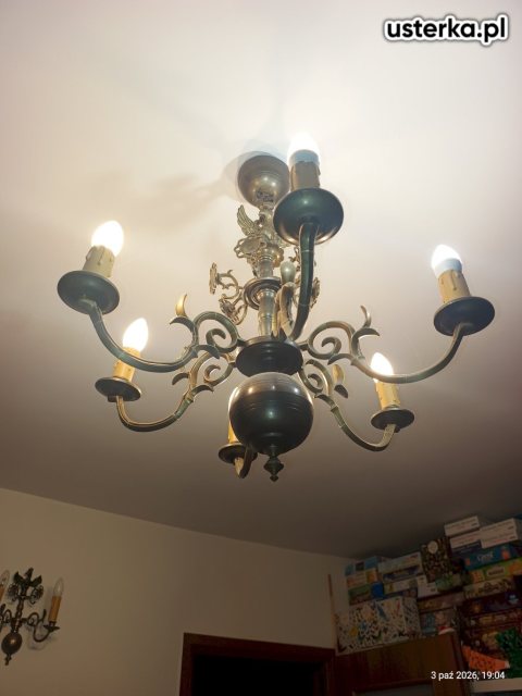 Serwis i montaż lamp, gniazdek i innych punktów — Warszawa, zdjęcie z wizyty