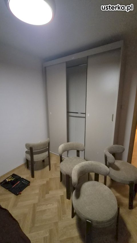 Małe meble (montaż przez jedną osobę) — Warszawa, zdjęcie z wizyty