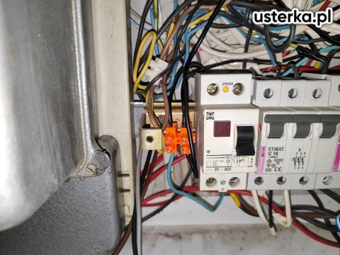 Drobne usterki elektryczne — Poznań, zdjęcie z wizyty
