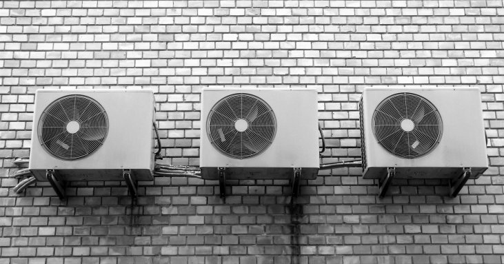 Instalacja klimatyzacji - jaką ją wybrać? Poznaj rodzaje klimatyzatorów > :  usterka.pl